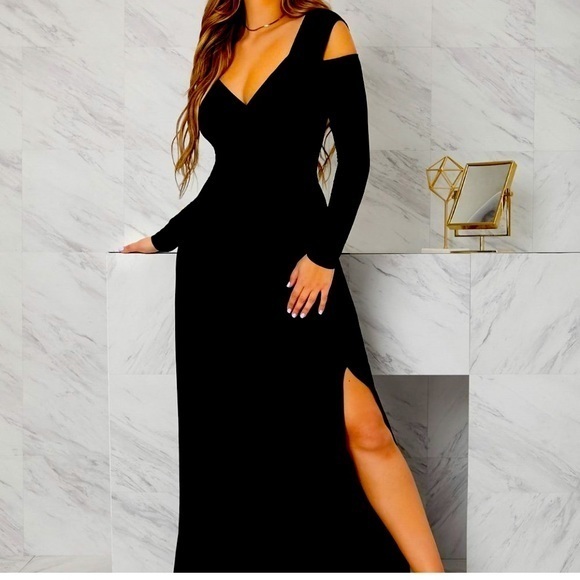 . Dresses & Skirts - Black Preppy Womens Cold Shoulder Split Thigh Dress. F-21